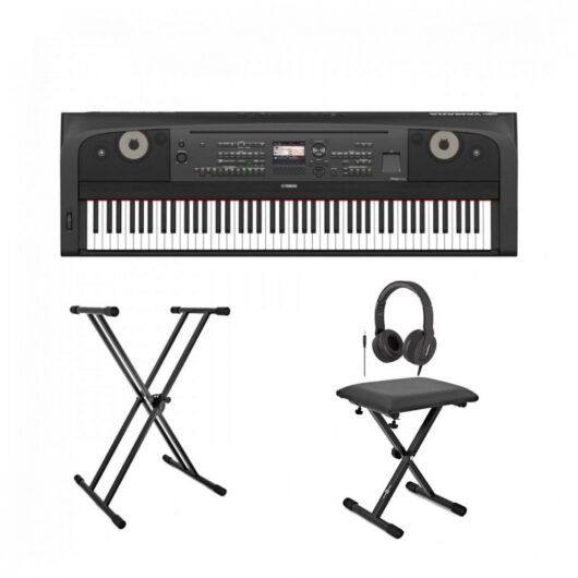 Yamaha DGX 670 Digital Piano Package Black