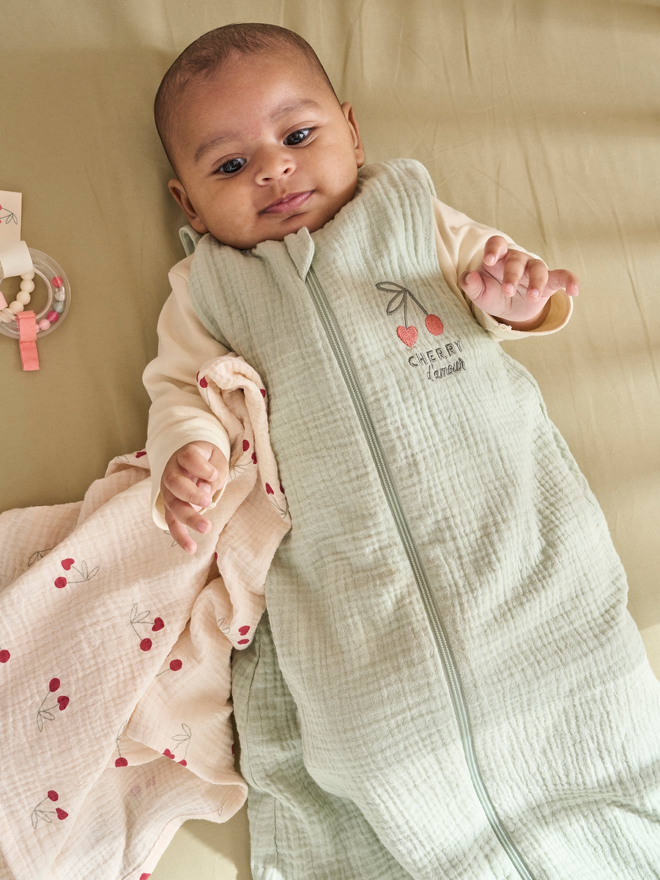 Summer sleepbag with central opening CHERRY sage green